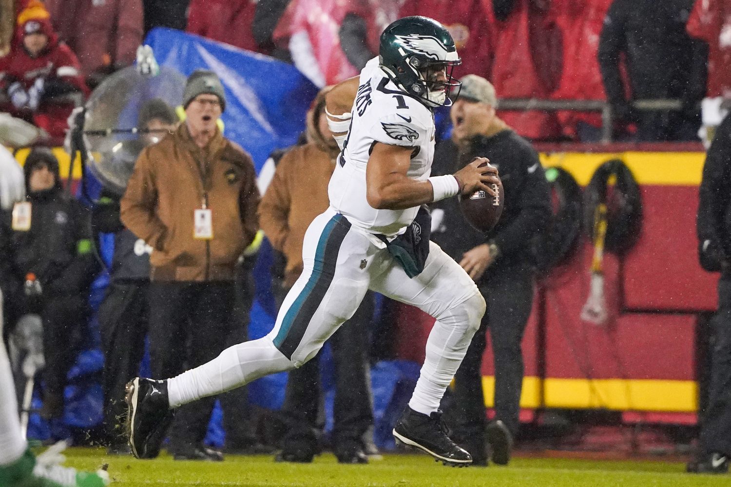 Philadelphia Eagles quarterback Jalen Hurts runs the ball against the Kansas City Chiefs.